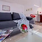 Apartmani&soba Mimi 3* Ρόβινι