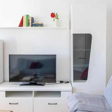 Apartmani&soba Mimi Vendégház 3*