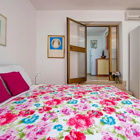 Guest house Apartmani&soba Mimi Rovinj