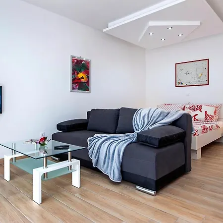 Apartmani&soba Mimi Pensjonat *