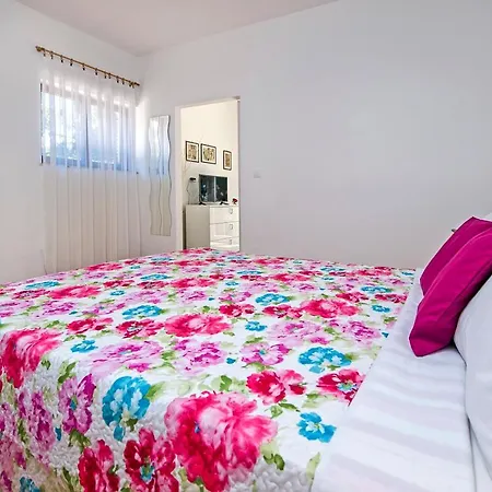 Guest house Apartmani&soba Mimi Rovinj