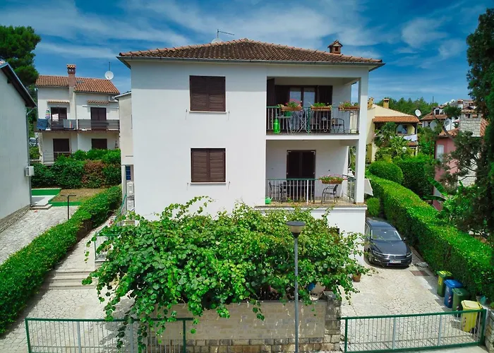 Πανσιόν Apartmani&soba Mimi Ρόβινι