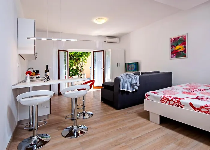 Apartmani&soba Mimi 3* Ρόβινι