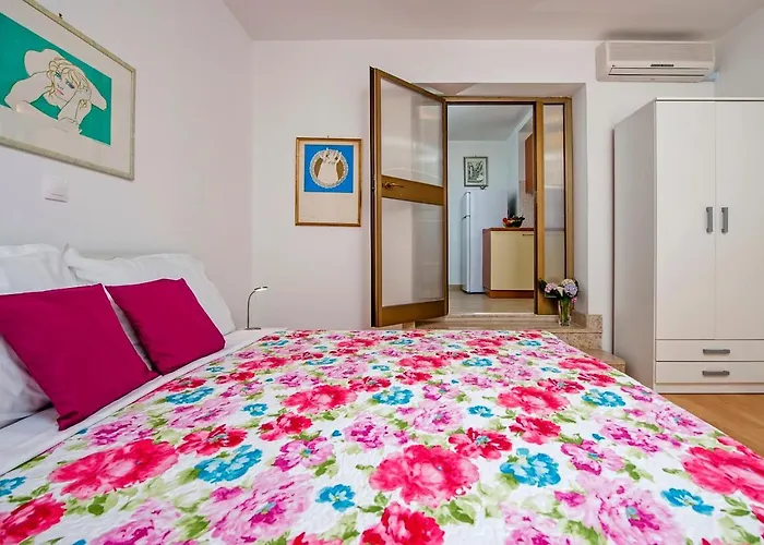 Πανσιόν Apartmani&soba Mimi Ρόβινι