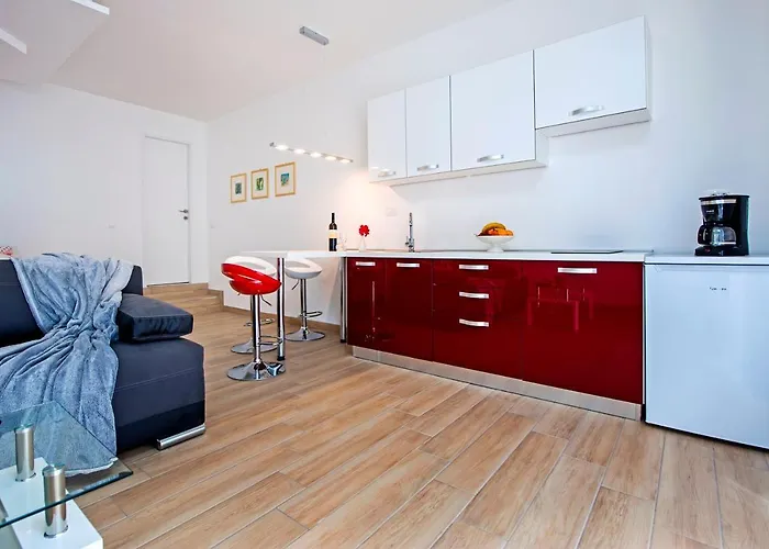 Πανσιόν Apartmani&soba Mimi Ρόβινι