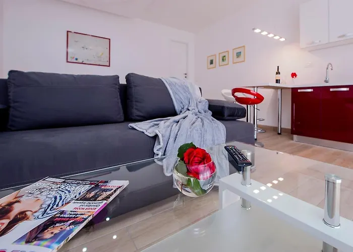 Apartmani&soba Mimi 3* Ρόβινι