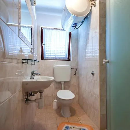 Apartmani&soba Mimi 3*