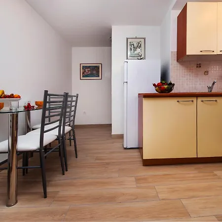 Apartmani&soba Mimi 3*