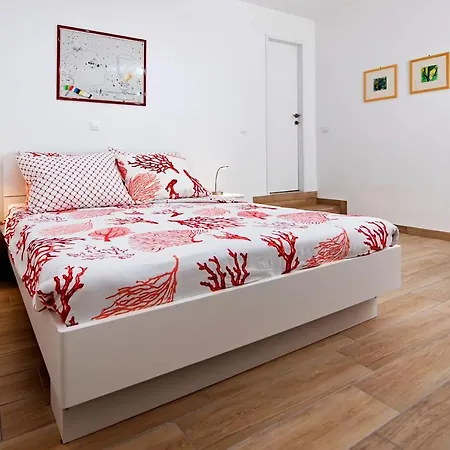 Apartmani&soba Mimi 3*