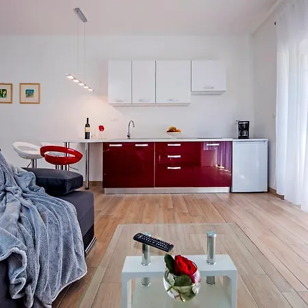 Apartmani&soba Mimi 3*