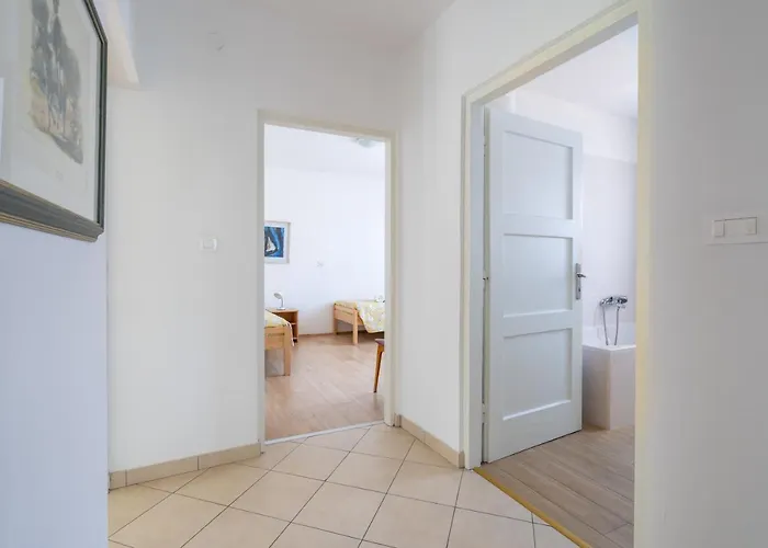 Apartmani&soba Mimi Affittacamere 3*