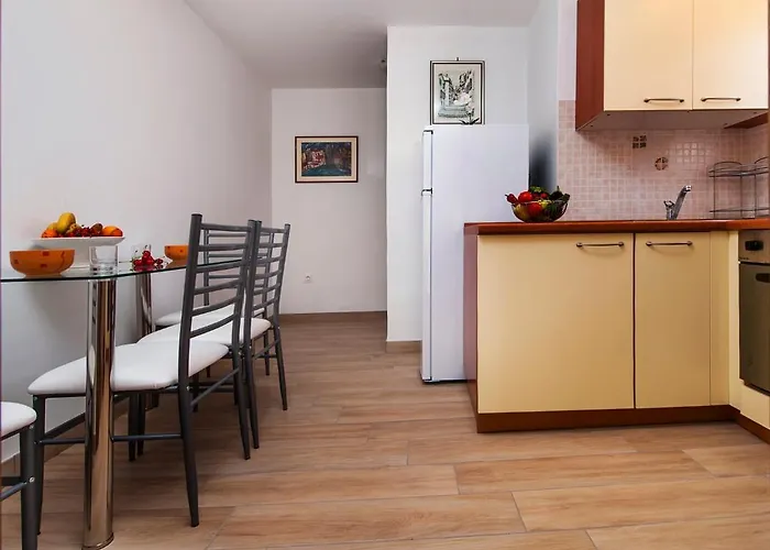 Apartmani&soba Mimi 3*