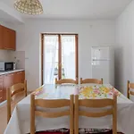 بيت ضيافة Apartmani&soba Mimi روفينج