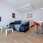 Apartmani&soba Mimi 3*